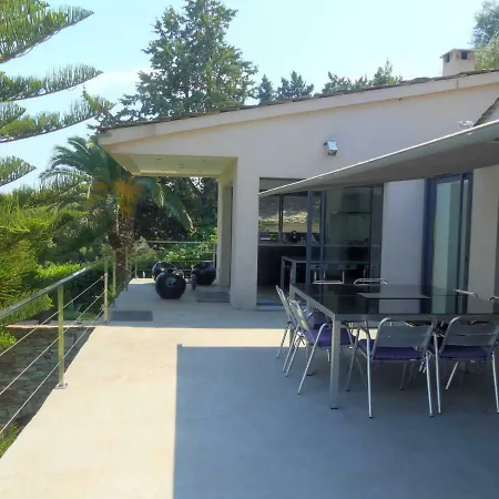 Villa St Sauveur Βίλα *